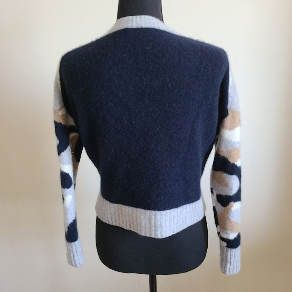 360Cashmere 100% Cashmere Cropped Camo Sweater Women’s Size Small Gray Taupe Cre - Picture 3 of 8